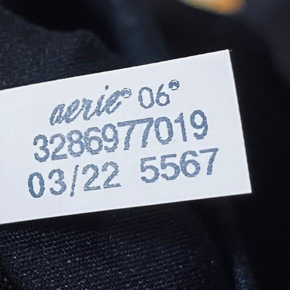 Aerie Offline Flared Leggings Crossover High Waist Black Womens Small - Picture 8 of 8